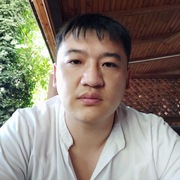 Stanislav Li 40 Seoul