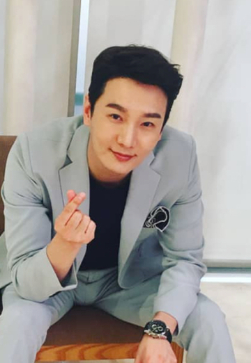 Doneg Hyun (@doneghyun) — my photo № 3