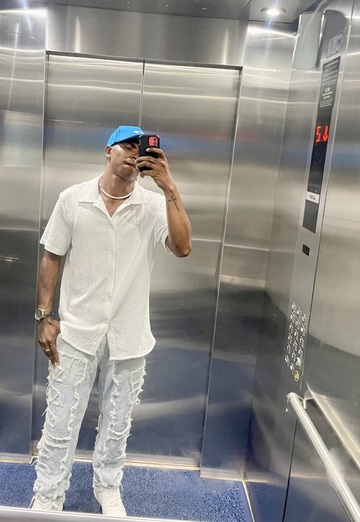 William (@william3401) — my photo № 1