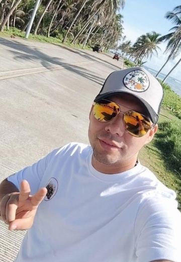 Luis (@luis3437) — my photo № 1