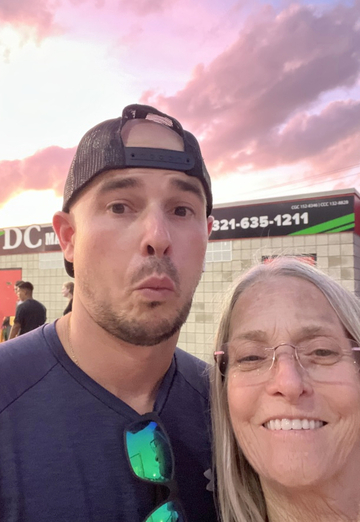 Adam (@sunshineaddict) — my photo № 1