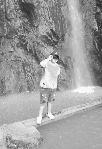 Jhonathan (@jhonathan27) — my photo № 1