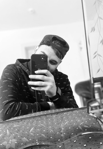 Denis (@denis305128) — my photo № 1