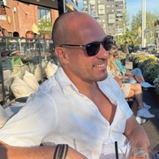 Nicolás 44 Stockholm