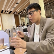 Lee 32 Seoul