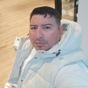 Luis 37 Oviedo