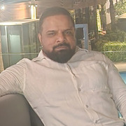 Arun bhardwaj 42 Dubái