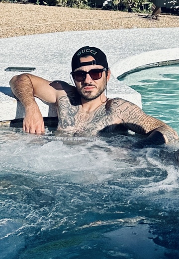 Albert (@albert28873) — my photo № 1