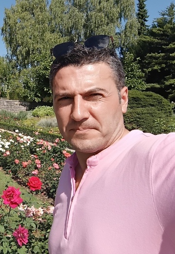 My photo - Refes, 42 from Meilen (@refes)