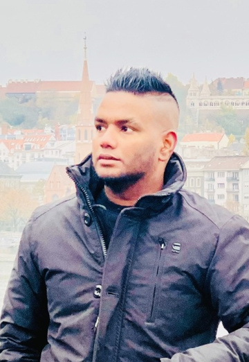 Aron (@arunan299) — my photo № 1